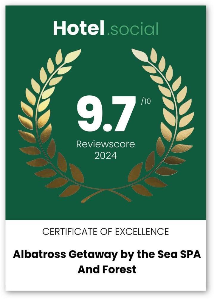 Albatross Getaway By The Sea, Spa And Forest With A Terrace Ķesterciems Dış mekan fotoğraf